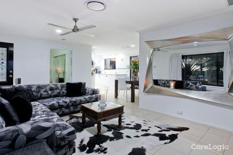 Property photo of 15 Manoora Place Ashmore QLD 4214