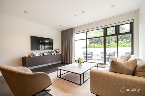 Property photo of 1/705 Orrong Road Toorak VIC 3142