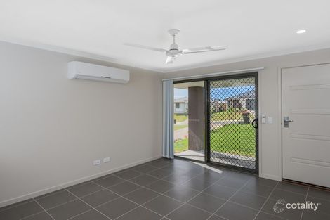 Property photo of 2/8 Capuchin Close Dakabin QLD 4503