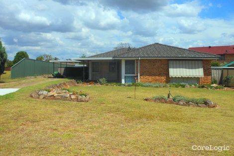 Property photo of 8 Curl Curl Place Woodbine NSW 2560