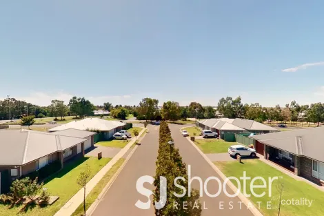 Property photo of 6 Magnolia Boulevard Dubbo NSW 2830