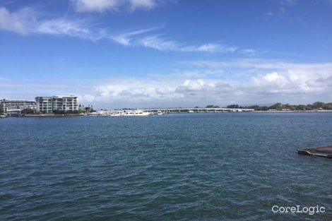 Property photo of 42 Brittanic Crescent Paradise Point QLD 4216