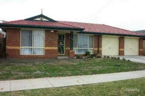 13 Truscott Ave, Roxburgh Park, VIC 3064