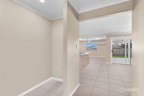 Property photo of 25 Pemswood Close Deebing Heights QLD 4306