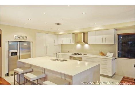 Property photo of 36 Gordon Crescent Wakerley QLD 4154