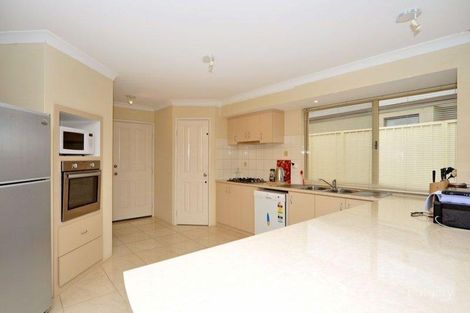 Property photo of 32 Litchfield Crescent Carramar WA 6031