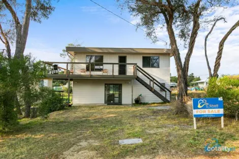 12 Marina Dr, Loch Sport, VIC 3851