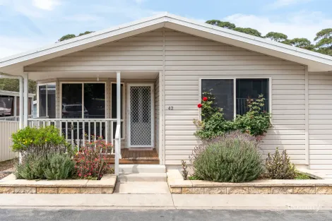Property photo of 42/300 Kings Point Drive Ulladulla NSW 2539