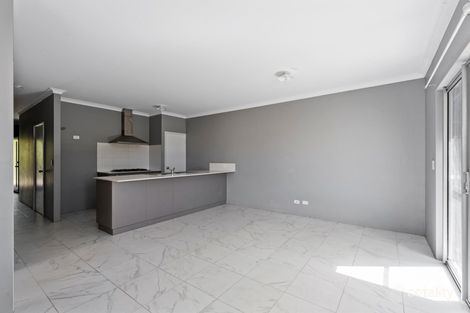 Property photo of 8 Ferntree Lane Coodanup WA 6210