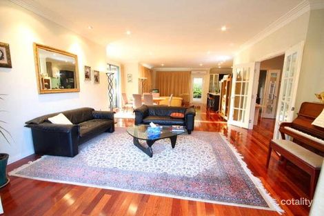 Property photo of 6 Highland Terrace St Lucia QLD 4067