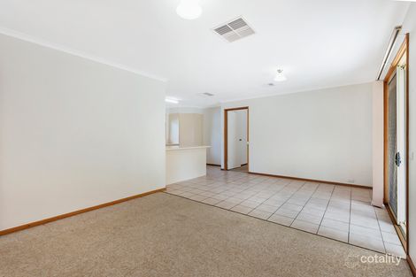 Property photo of 8 Hamer Mews West Wodonga VIC 3690