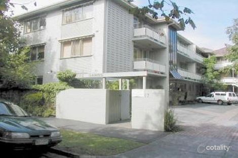 Property photo of 11/17 Tiuna Grove Elwood VIC 3184