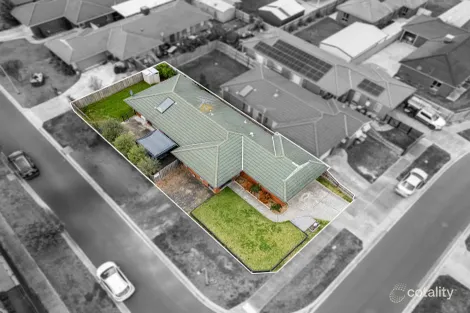 Property photo of 6 Sir Thomas Drive Pakenham VIC 3810