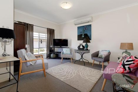 Property photo of 1A/150 Bulban Road Werribee VIC 3030
