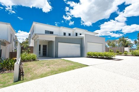 2/52 Plucks Rd, Arana Hills, QLD 4054