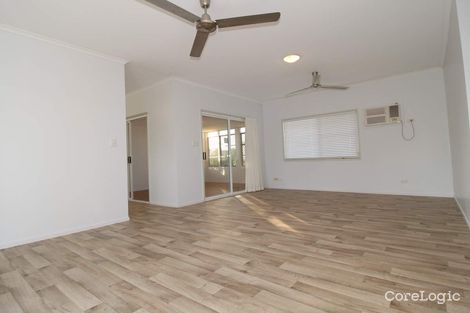 Property photo of 11 Roseanne Road Emerald QLD 4720