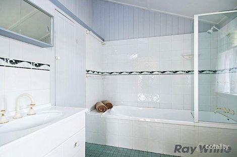 Property photo of 20 Kinmond Avenue Wavell Heights QLD 4012