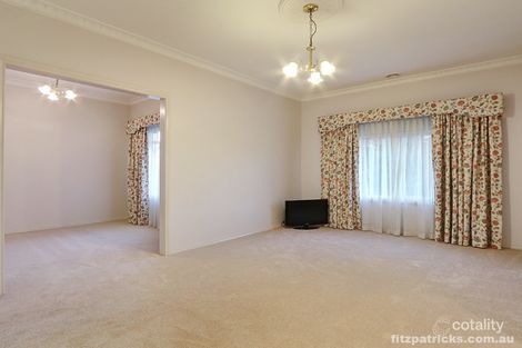 Property photo of 15 O'Hara Place Kooringal NSW 2650