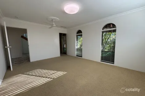 Property photo of 6 Vanimo Court Runaway Bay QLD 4216