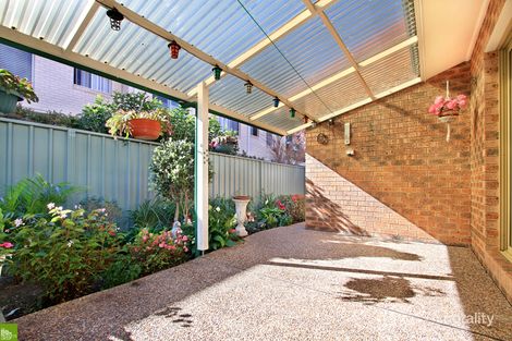 Property photo of 2/6 Tallegalla Street Unanderra NSW 2526