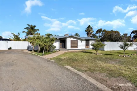 Property photo of 32 Hayman Road Two Wells SA 5501