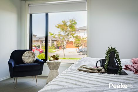 Property photo of 24 Bonnington Boulevard Clyde North VIC 3978