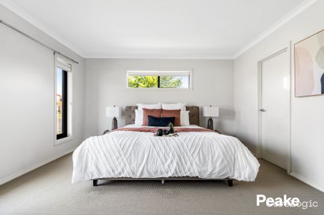 Property photo of 24 Bonnington Boulevard Clyde North VIC 3978