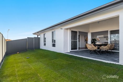 32 Farrelly Ave, Cumbalum, NSW 2478