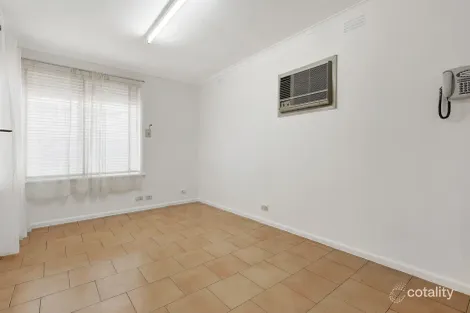 Property photo of 11 Kenna Drive Lalor VIC 3075