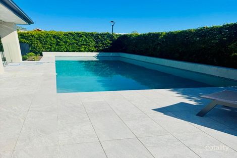 Property photo of 1 Flitcroft Place Pelican Waters QLD 4551