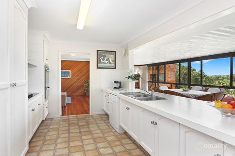 Property photo of 16 Seaview Parade Elanora QLD 4221