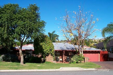 15 Robertson Rd, Kardinya, WA 6163