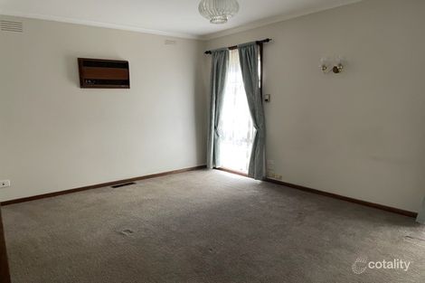 Property photo of 76 Grimwade Crescent Frankston VIC 3199