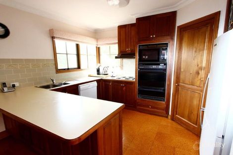Property photo of 14 St Catherines Drive Highton VIC 3216