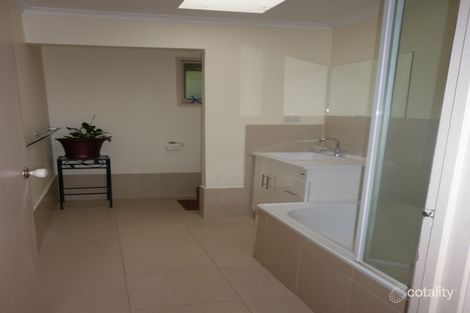 2 Cameron Way, Pakenham, VIC 3810