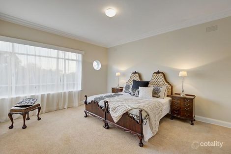 Property photo of 211 Lower Heidelberg Road Ivanhoe East VIC 3079