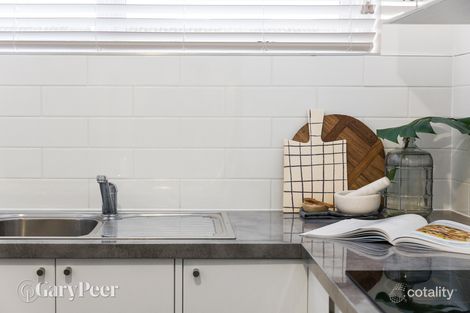 Property photo of 3/32 Walsh Street Ormond VIC 3204
