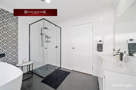 Property photo of 18 Hyde Park Court Wattle Grove NSW 2173