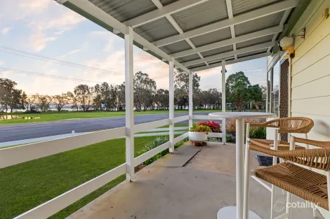 Property photo of 42 Lakeside Drive Swansea NSW 2281