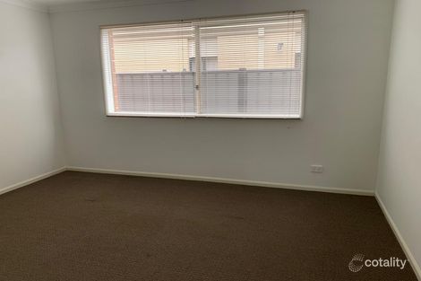 Property photo of 6 Peppertree Parade Craigieburn VIC 3064