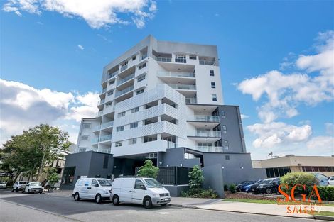 Property photo of 209/283 Logan Road Greenslopes QLD 4120