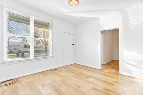 Property photo of 6 Castlereagh Avenue Mount Austin NSW 2650