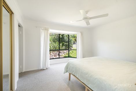 Property photo of 30 Bottlebrush Crescent Suffolk Park NSW 2481