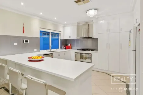 Property photo of 34 Ash Grove Duncraig WA 6023