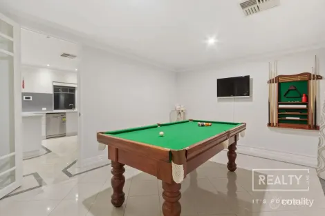 Property photo of 34 Ash Grove Duncraig WA 6023