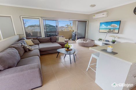 Property photo of 35 Freshfields Drive Cranbourne North VIC 3977