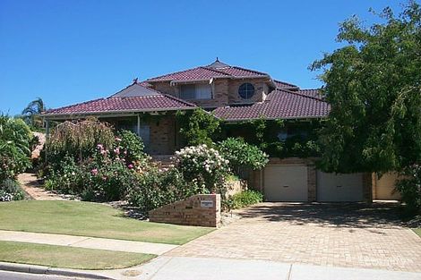 66 Ten Seldam Cir, Winthrop, WA 6150