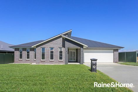 Property photo of 26 Fraser Drive Eglinton NSW 2795