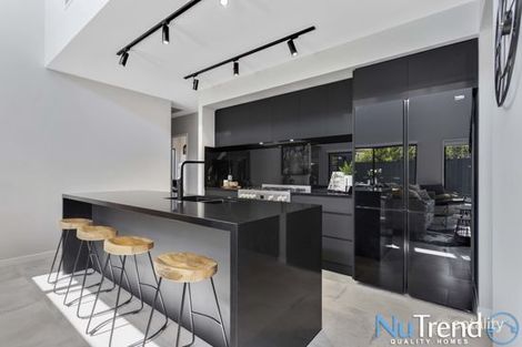 13 Bunya Dr, Park Ridge, QLD 4125