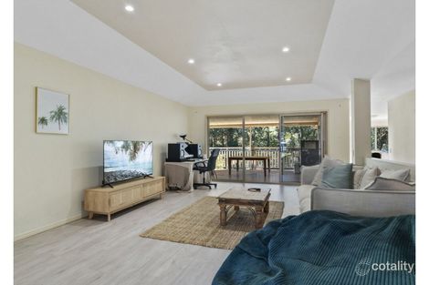 Property photo of 32 Leopard Avenue Elanora QLD 4221